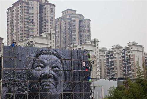 JR遍布全球的城市街头艺术作品