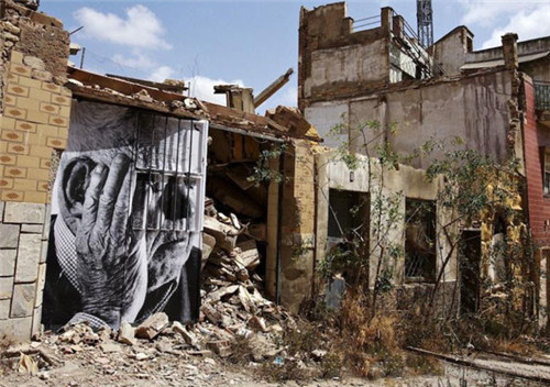 JR遍布全球的城市街头艺术作品