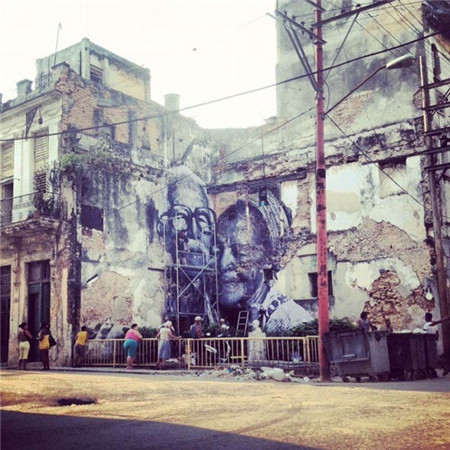 JR遍布全球的城市街头艺术作品